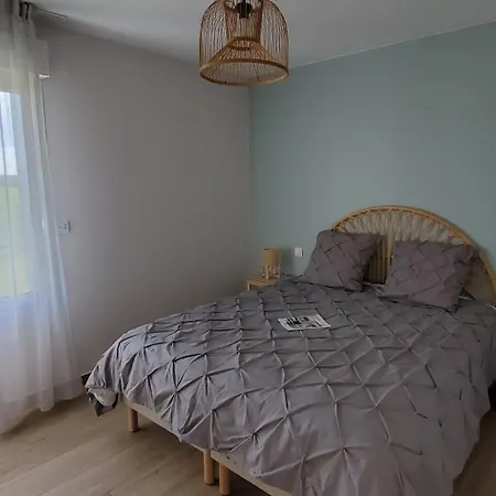La Maison De Nos Parents Bed & Breakfast *